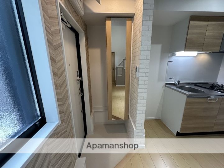 Velo JIYUGAOKA(ヴェロジユウガオカ)の玄関