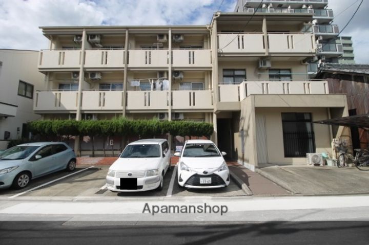 丸美ハイツの外観