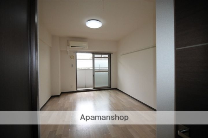 ボヌールの居間