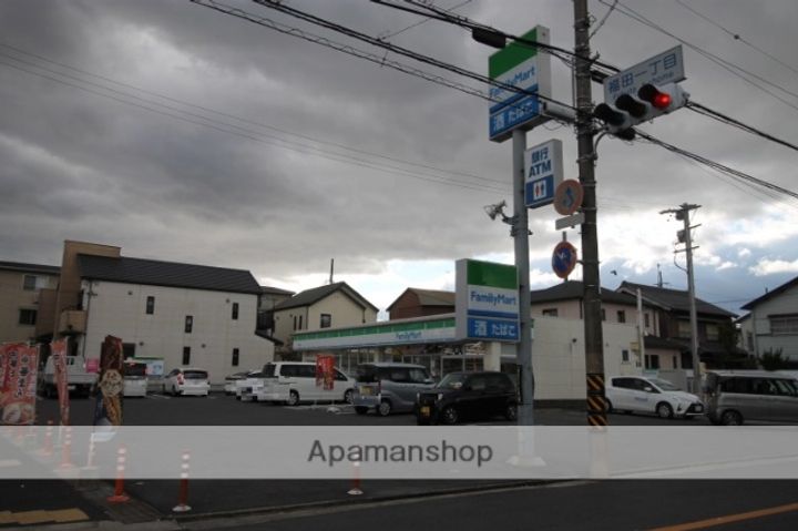 ドミール服部B棟.の周辺