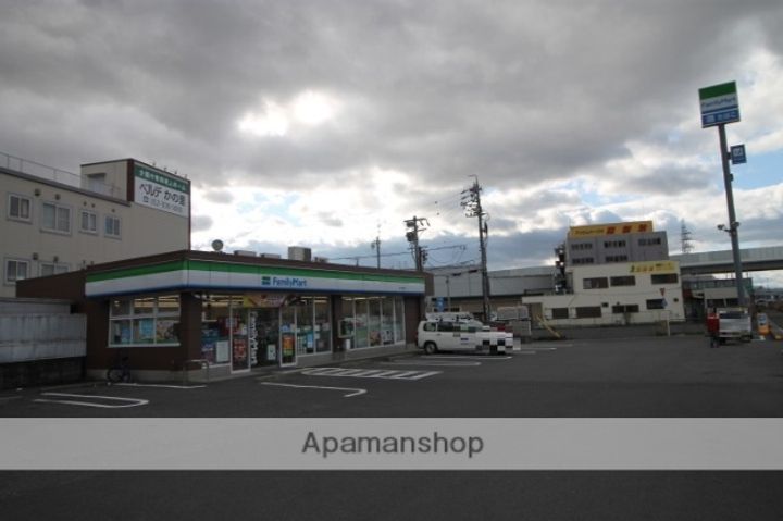 ドミール服部B棟.の周辺