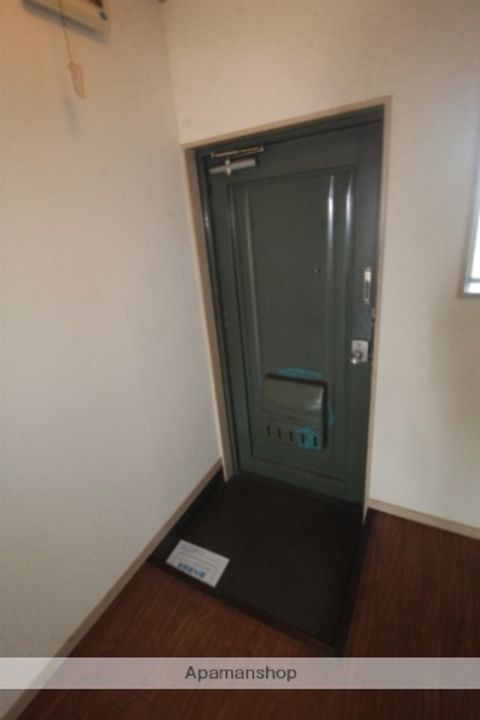 ドミール服部B棟.の玄関