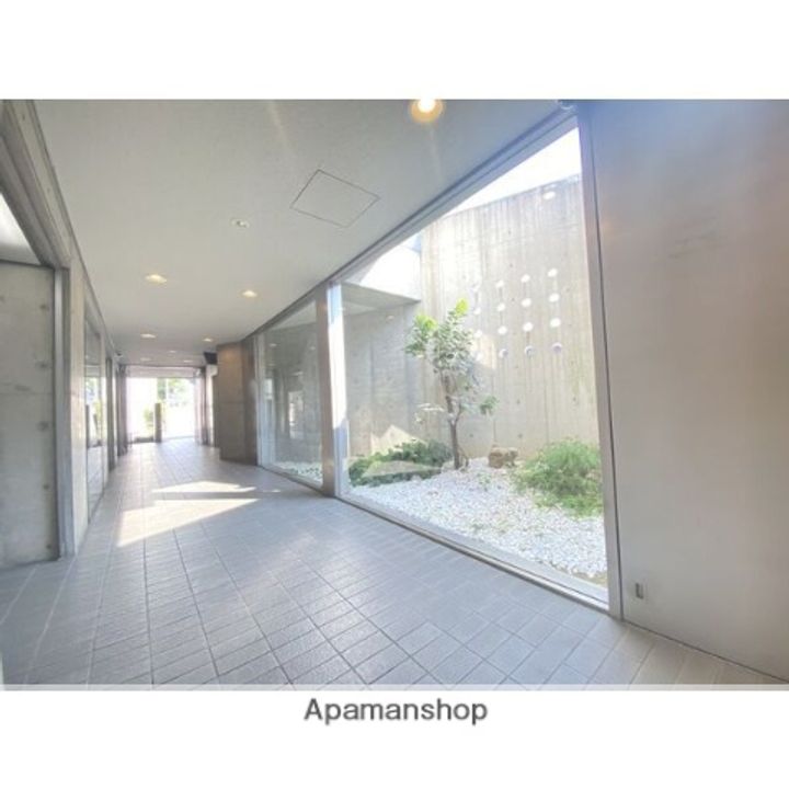 マリポーサ上田の玄関