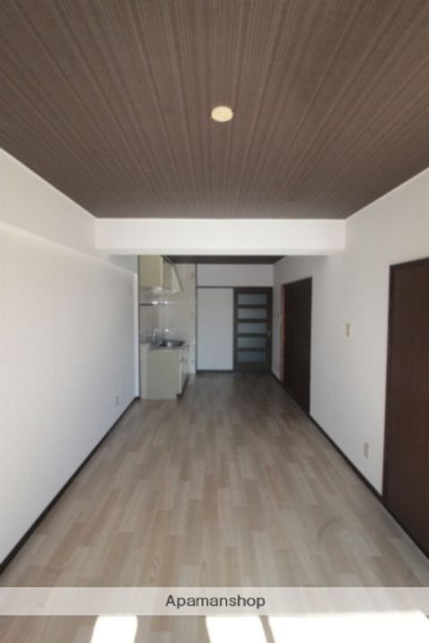 陽明ハイツの居間