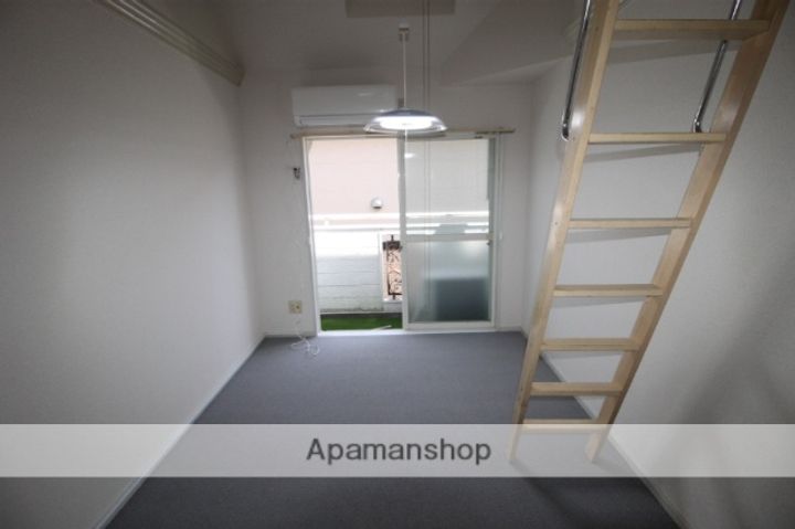 Villa八田の居間