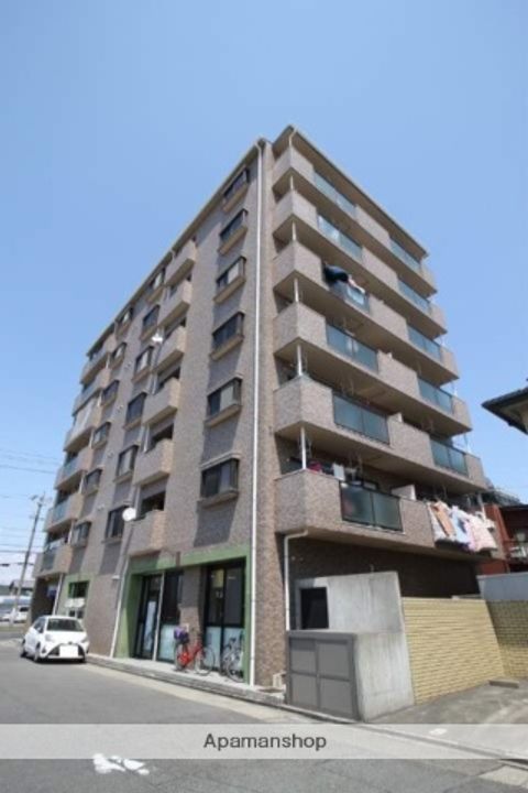 エンポリアム関の外観