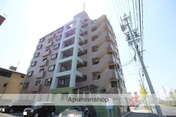 エンポリアム関の外観