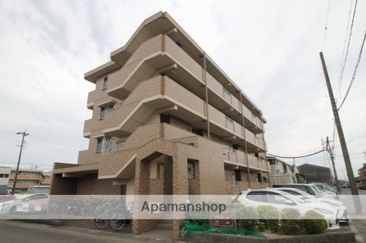 ブランドールの外観