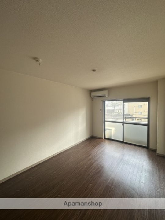 エスポア八田の居間