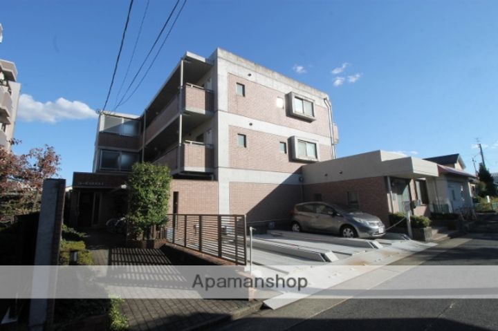 コーポラスヤスイの外観