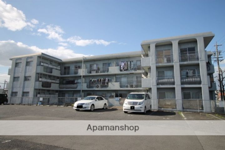 コーポやすり苑の外観