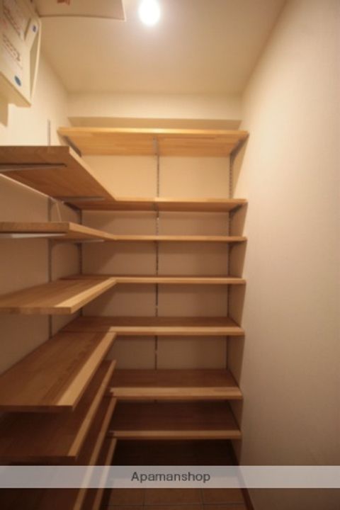 ドヌール諏訪の内装