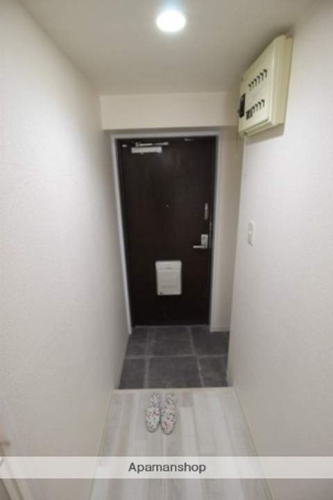 幸和ハイツの玄関