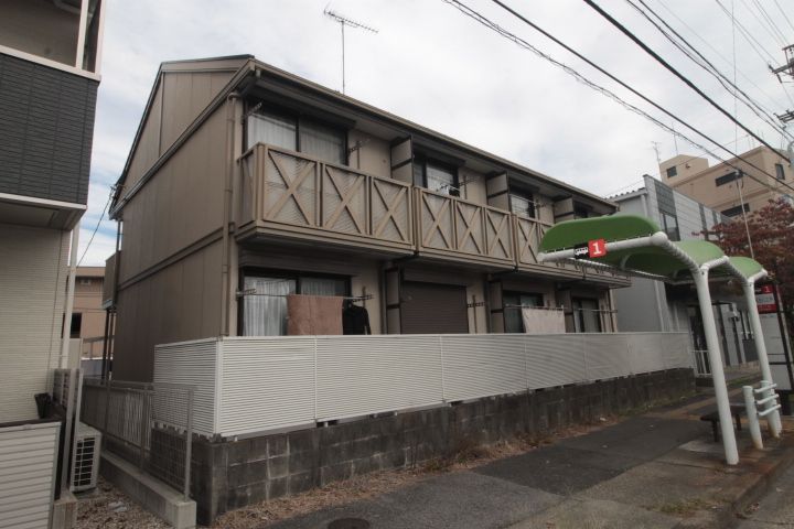 八田ハイツの外観