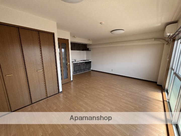 コーポニュー中川の居間