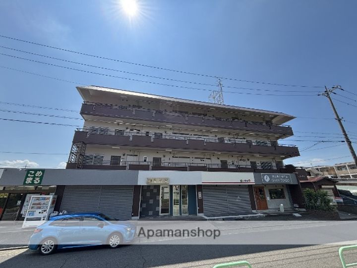 コーポニュー中川の外観