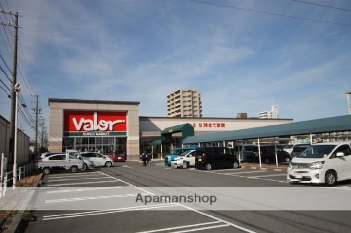 シェモア明正の周辺