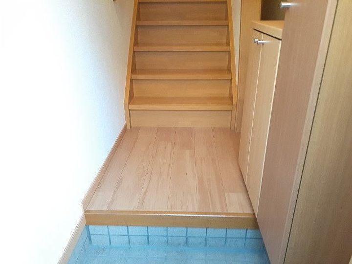 ステージの玄関