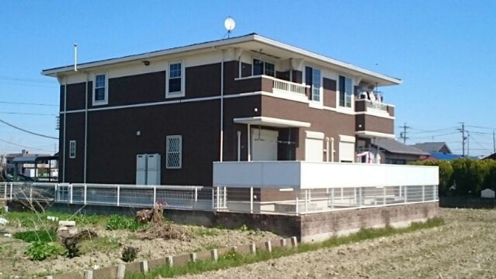 ポン ド トロワ Bの外観