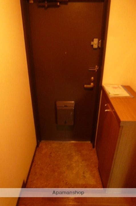 グレース八田の玄関