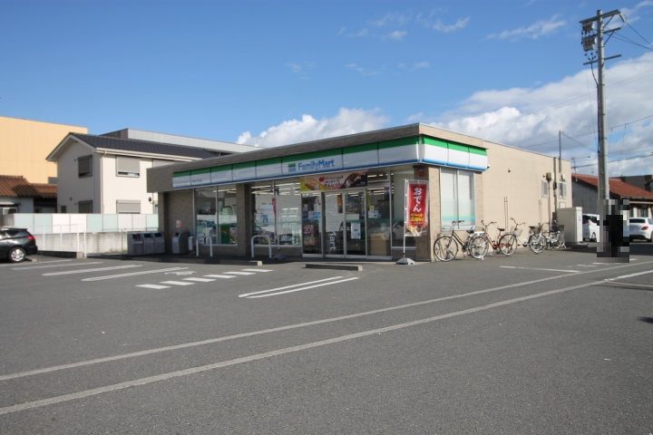 オリーブ ガーデンの周辺