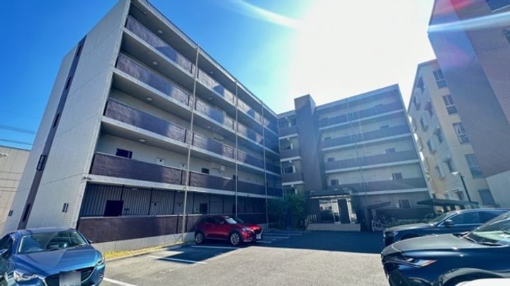 KIRAKUマンションの外観