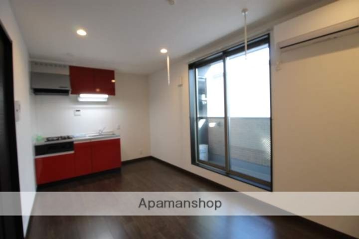 メゾン・ド・ソレイユ黄金の居間