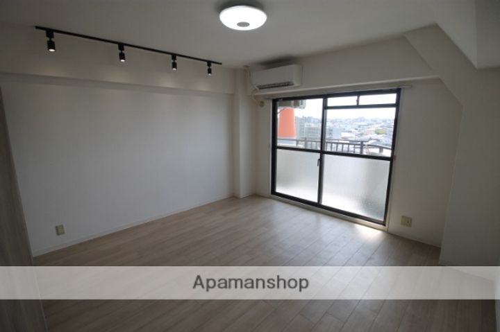 ウイング烏森の内装