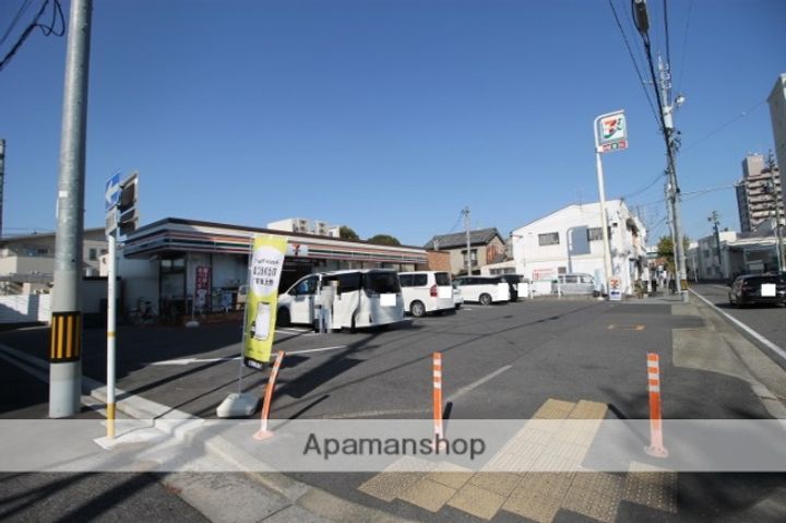 メゾンサンマリッチの周辺