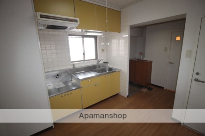 シャンポール並木の居間