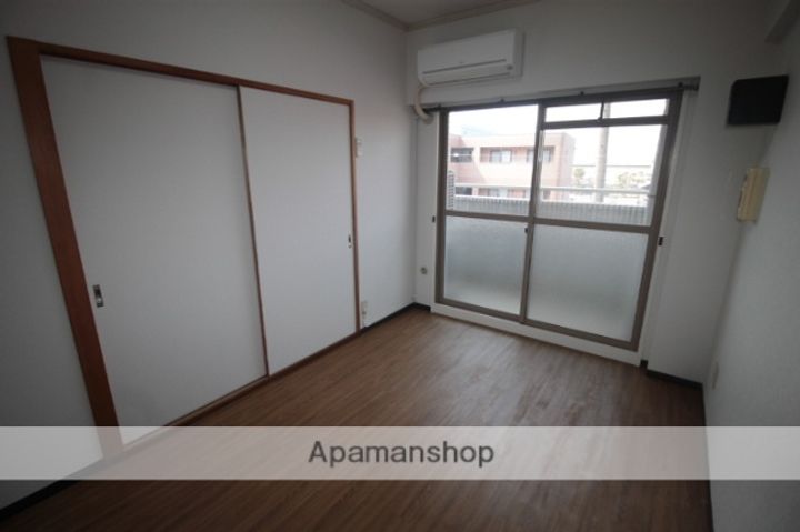 シャンポール並木の内装