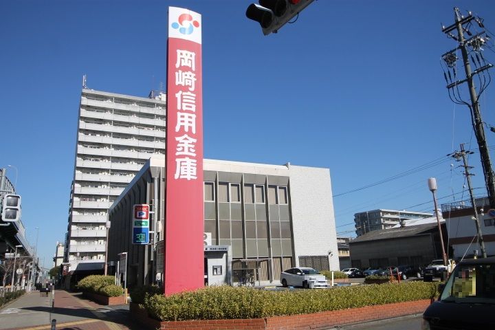 レジオンドヌールの周辺