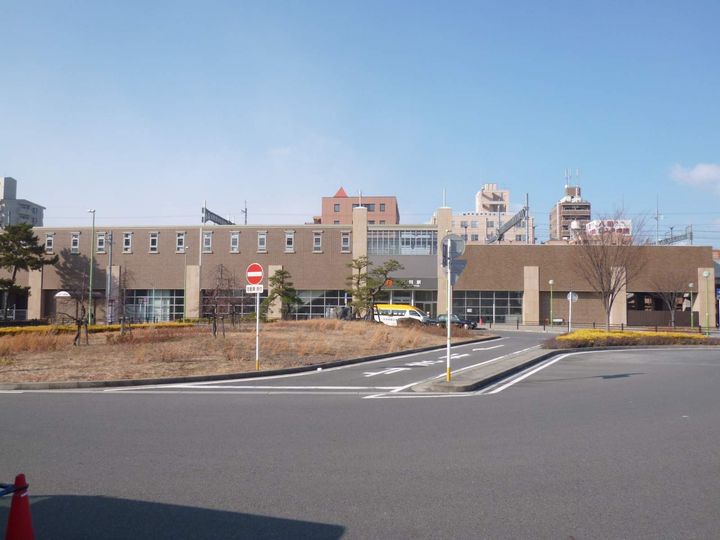 プラシード・Tの周辺