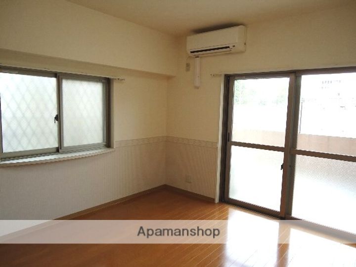 アールズコート一社.の居間