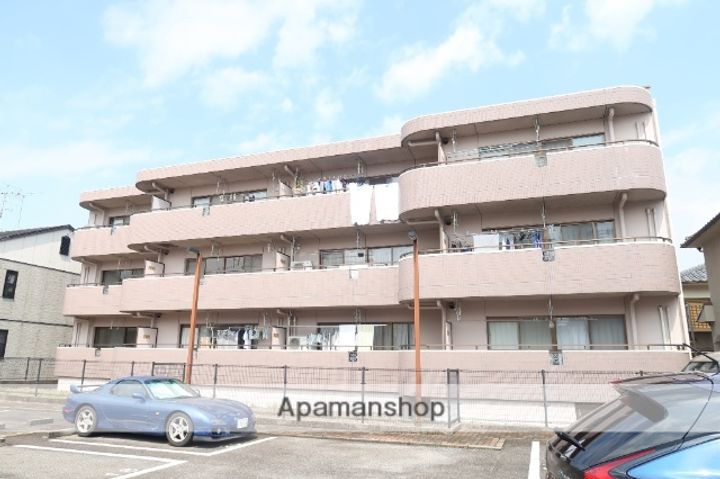 正和 マンションの外観