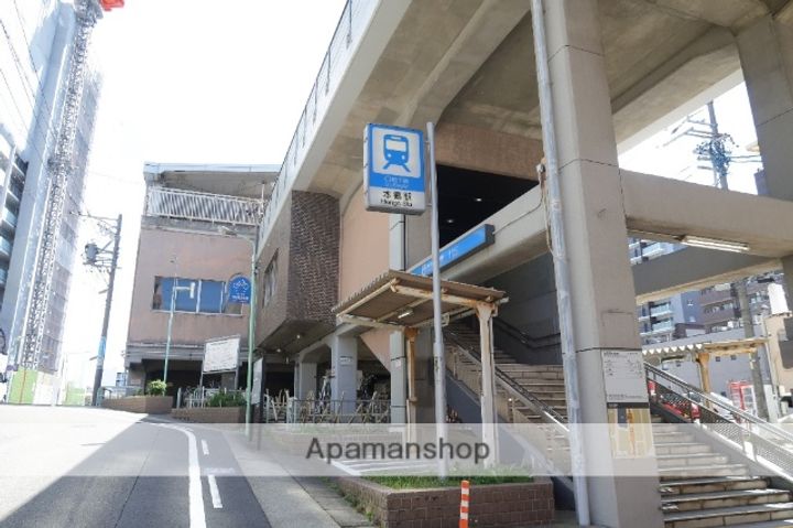 メルローズ.の周辺