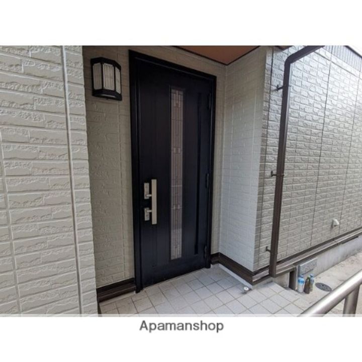 愛知県名古屋市名東区亀の井3丁目(一戸建)の賃貸物件の玄関