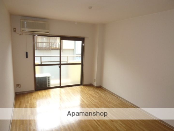 ヒルズ森の内装