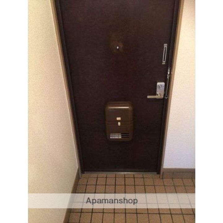 ヒルズ森の玄関