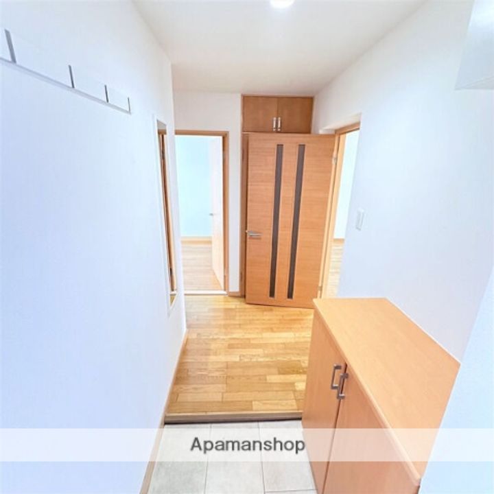 一社 デューゼの玄関
