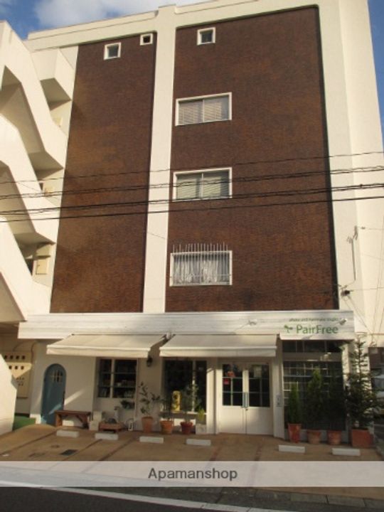本郷 マンションの外観