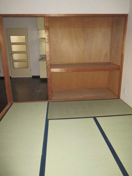 レジオン 香流の内装