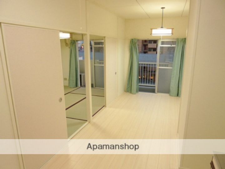 サンコー ハイツの内装