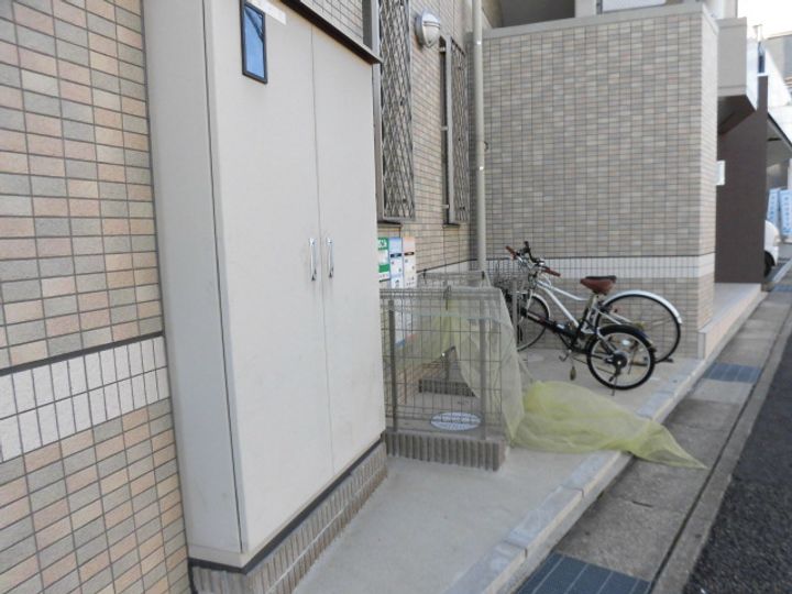 プランドール高社の外観