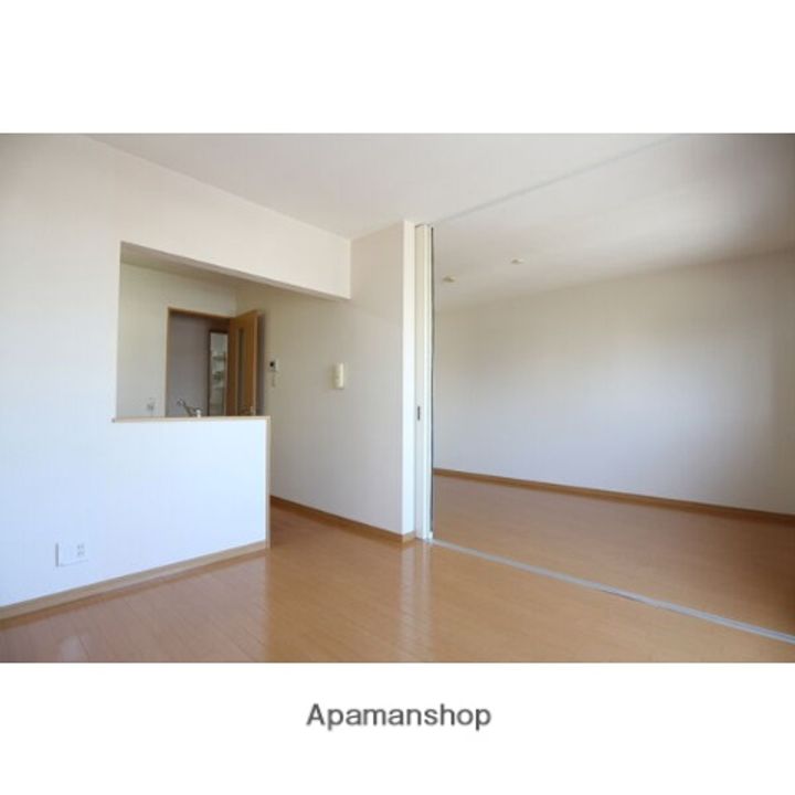 スプリングコート 香久山の居間