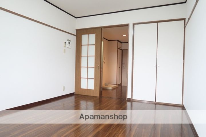 ヴィラ社ヶ丘Ⅱ@の内装