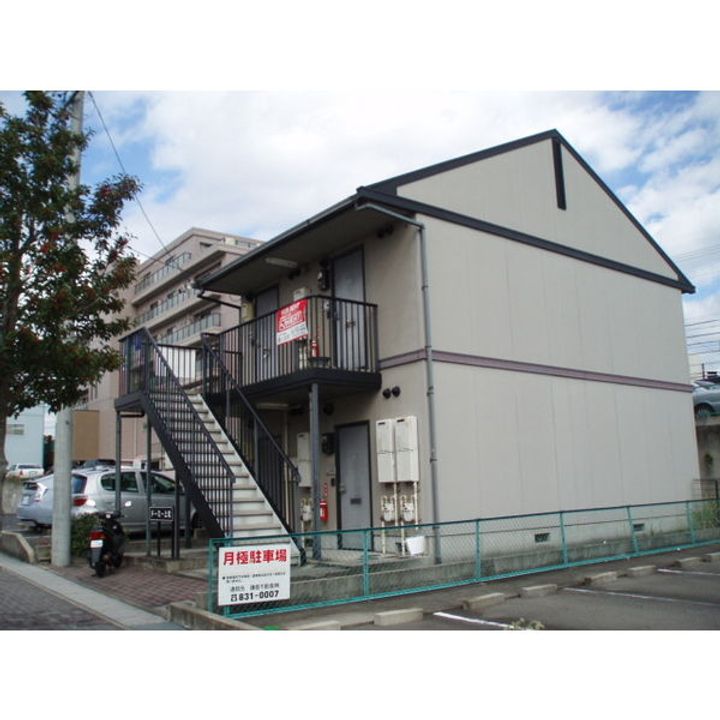 ドーミー上社102の外観