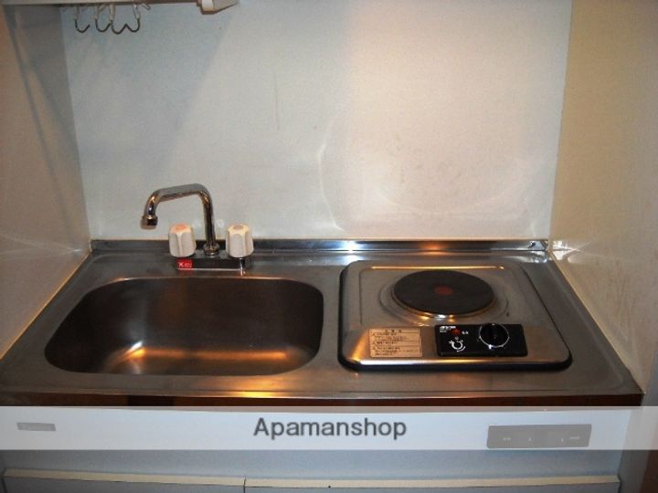 ヨシキ ビルのキッチン