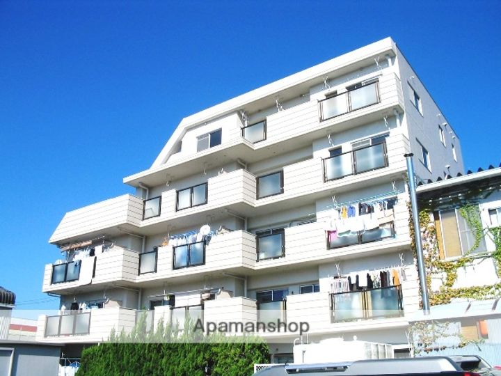 牧の原ハイツの外観