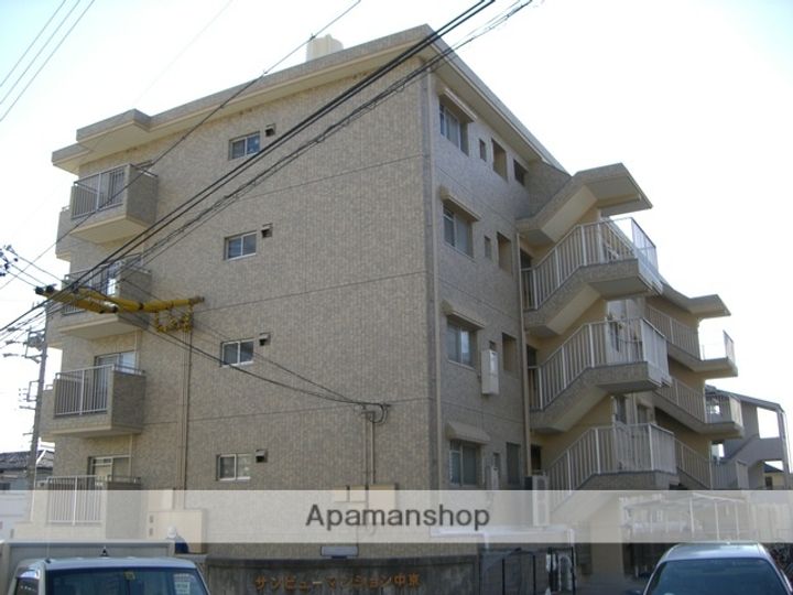 サンビューマンション中京の外観